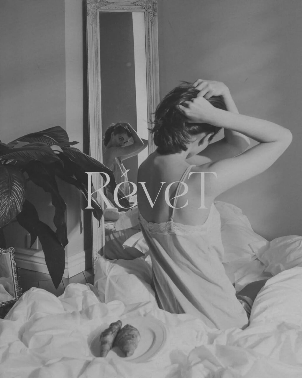 Instagram post from persuna_studio. This post is in position 0.